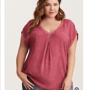 3/$30 sale✨✨✨ Torrid washed challis top